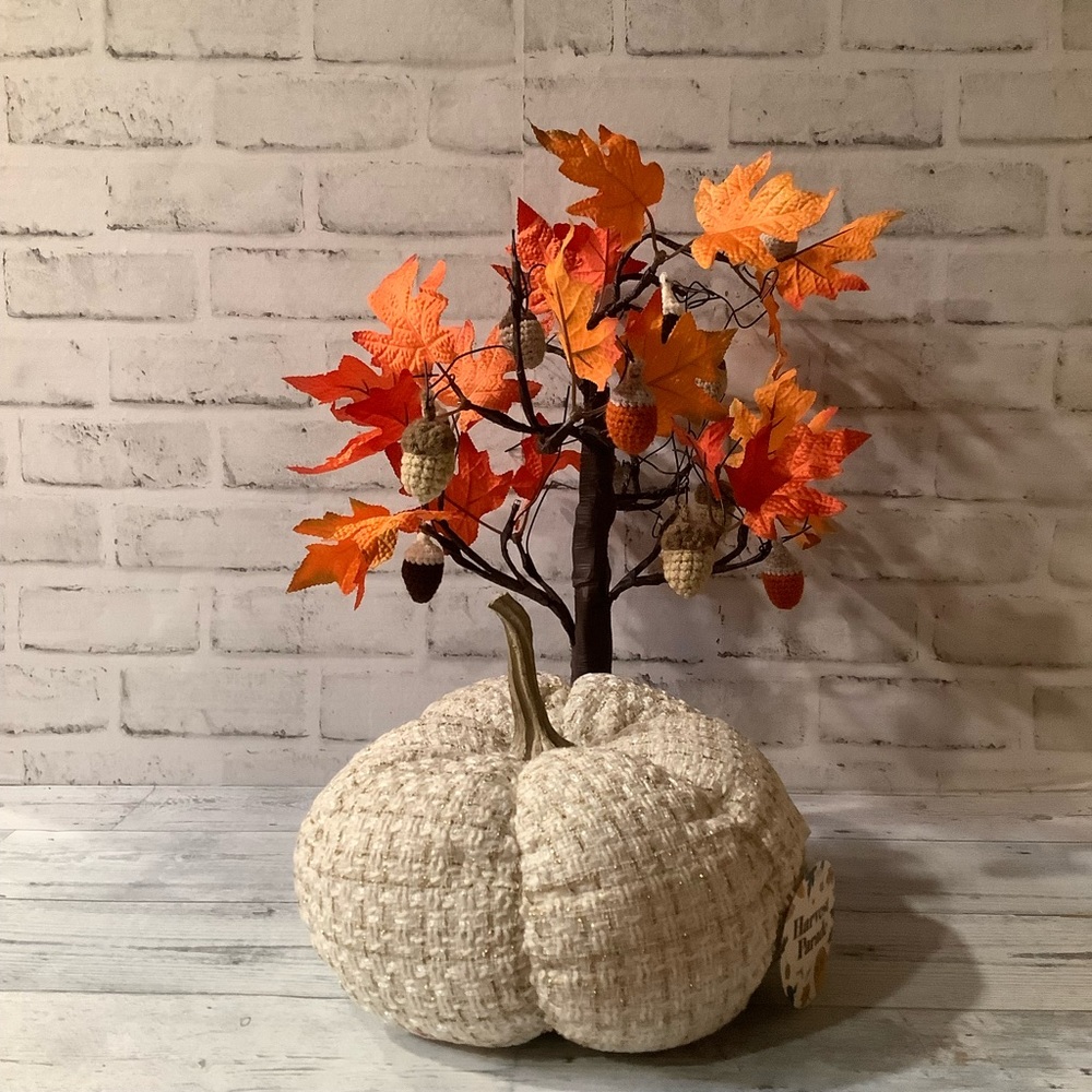 Harvest Parade Tweed Beige Pumpkin
